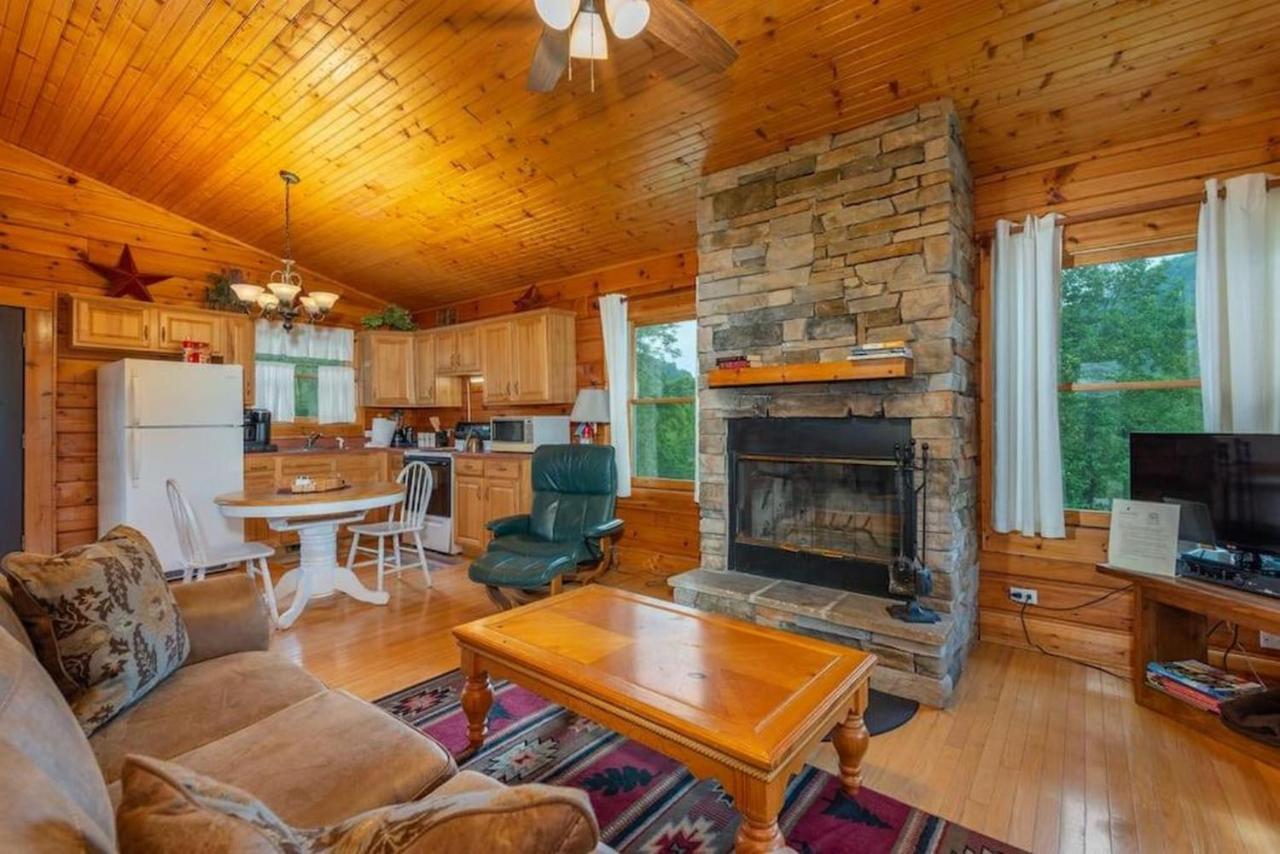 Log Cabin Stunning Mountain Views On 12 Acres Candler Eksteriør bilde